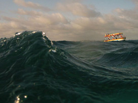 Filistinli kaçakları jandarma kurtardı