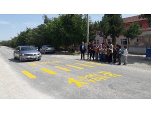 Şuhut’ta ’Öncelik Yaya’ geçidi çalışması