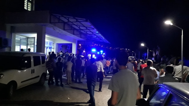 Diyarbakır'da sivilleri taşıyan araca terör saldırısı: 7 şehit, 10 yaralı