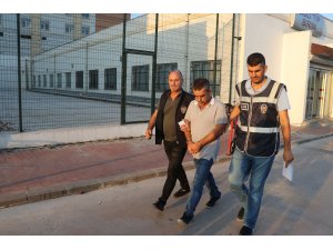 Adana merkezli 13 ilde FETÖ operasyonu