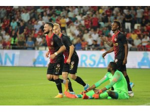 Gazişehir Gaziantep ile Beşiktaş 6. randevuda