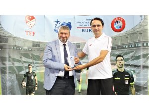 Hakemlerden sağlıklı teşekkür