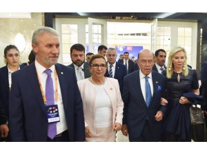 Dev zirveye İnegöl mobilyası damgası