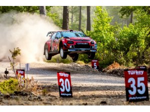 Türkiye Rallisi'nin galibi Ogier