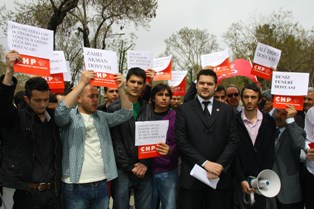Genç Sivillere karşı eylem