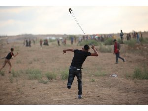 GÜNCELLEME - İsrail askerleri Gazze sınırında 55 Filistinli'yi yaraladı