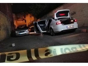 Dur ihtarına uymayan şüphelilerle polis arasında çatışma çıktı