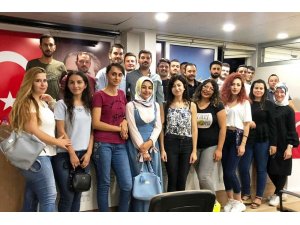 AK Partili gençlerden Diyarbakırlı annelere destek videosu