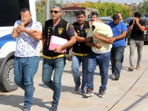 Teslimat bekleyen kargoları başkaları yerine geçerek böyle aldılar