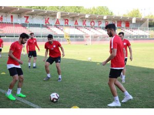 Karaköprü Belediyespor galibiyet peşinde