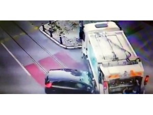 İzmir’de 2 kişinin öldüğü feci kaza kamerada