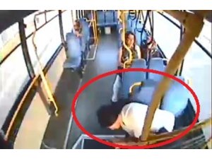 Halk otobüsü sürücüsü, fenalaşan hamile kadını hastaneye yetiştirdi