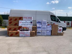 Balıkesir’de 195 kilo kaçak tütün ve 37 bin adet makaron ele geçirildi