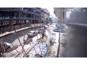 Rize’de inşaat iskelesi çöktü: 2 yaralı