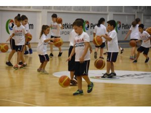 Aliağa Belediyesi spor okulları kursları başlıyor
