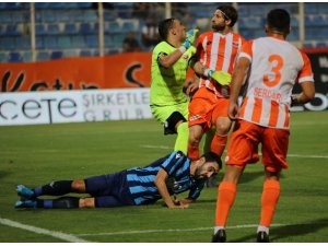 TFF 1. Lig: Adanaspor: 0 - Adana Demirspor: 0 (İlk yarı sonucu)