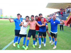 Karaköprü Belediyespor son dakikada güldü