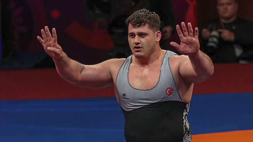 Rıza Kayaalp finalde