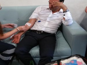 Başkan Adil Gevrek golün heyecanına dayanamadı