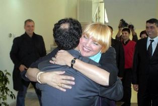 Kürtlere yeni manevi anne!