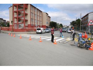 Sivas'ta trafik uyarı ve işaretleri yenileniyor