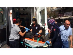 Kazada yaralandı, telefonunu elinden bırakmadı