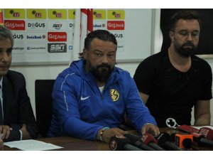 Eskişehirspor’da kara bulutlar dağılmıyor