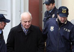 Balyoz sanıkları cezaevinde