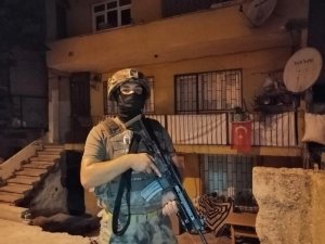 Zehir tacirlerine şafak operasyonu: 35 kişi gözaltına alındı