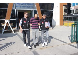 Park halindeki araçtan elektronik cihaz çaldı, yakalanınca “Kleptomani hastasıyım” dedi