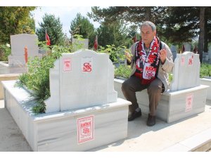 52 yıl önce maçta ölen Sivasspor taraftarlarını tek başına andı