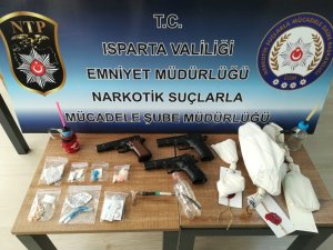 13 adreste eş zamanlı ’Torbacı’ operasyonu: 17 gözaltı