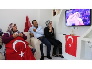 Rıza Kayaalp’in 4. Dünya Şampiyonluğu ailesini sevince boğdu