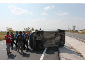 Aksaray'da hafif ticari araçla tır çarpıştı: 5 yaralı