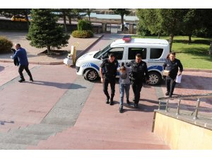 Şüpheli şahıs bekçilere kurusıkı tabanca ile ateş açtı