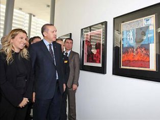 Sanatçılar açılışa zorla götürülmüş!