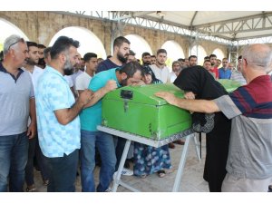 Bu acıya yürek dayanmaz: 1 ayda 2 evladını toprağa verdi