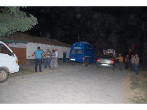 Eski köy korucusu evinde ölü bulundu
