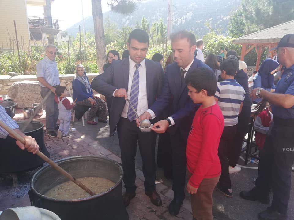 Derebucak'ta aşure etkinliği