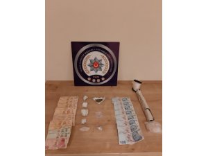 Bursa polisinden uyuşturucu baskını