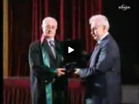 Özbek'e avukatlardan protesto Video