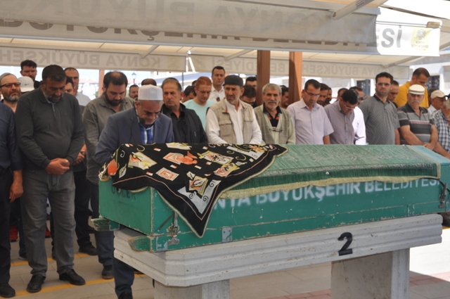 Raziye Köse dualarla defnedildi