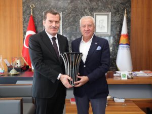 Zeytinburnu'ndan Bozkır'a gönül köprüsü