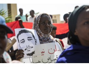 Sudan'da Beşir rejiminin sembol isimlerinin yargılanması talebiyle gösteri