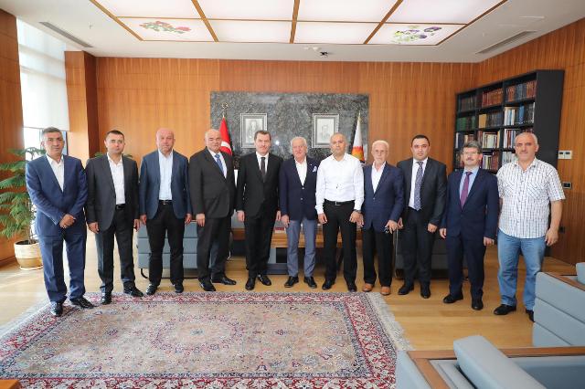 Zeytinburnu'ndan Bozkır'a gönül köprüsü