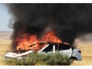 Kaza yapan otomobil alev aldı: 3 yaralı