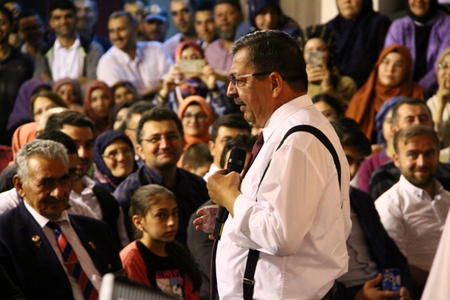 Yazar Hayati İnanç Karapınar'da konferans verdi