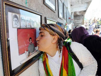 Görmek istediğin gibi bak!!!