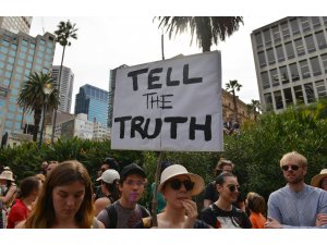 Avustralya’da yüz binler iklim için yürüdü