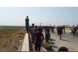 Deyrizor’da Esad rejimine karşı protesto: 2 ölü